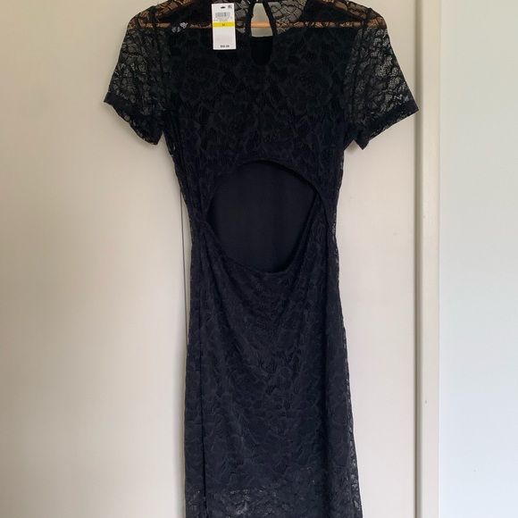Material Girl Black Lace Dress - Picture 4 of 7